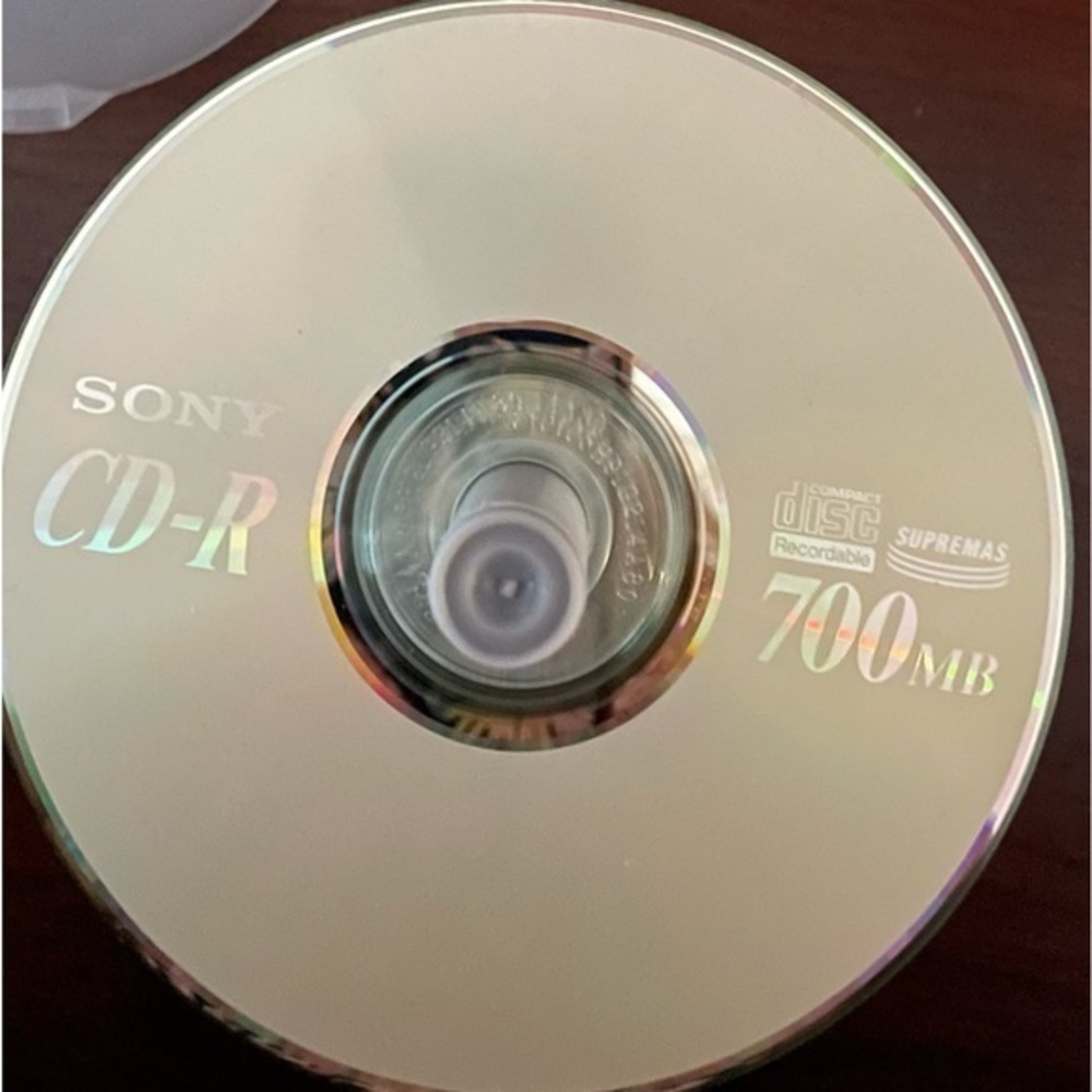 CD-R ~ NEW Sony CD-R Discs -Quanity 83- 700mb 80 min- 83 left out of 100 pack.